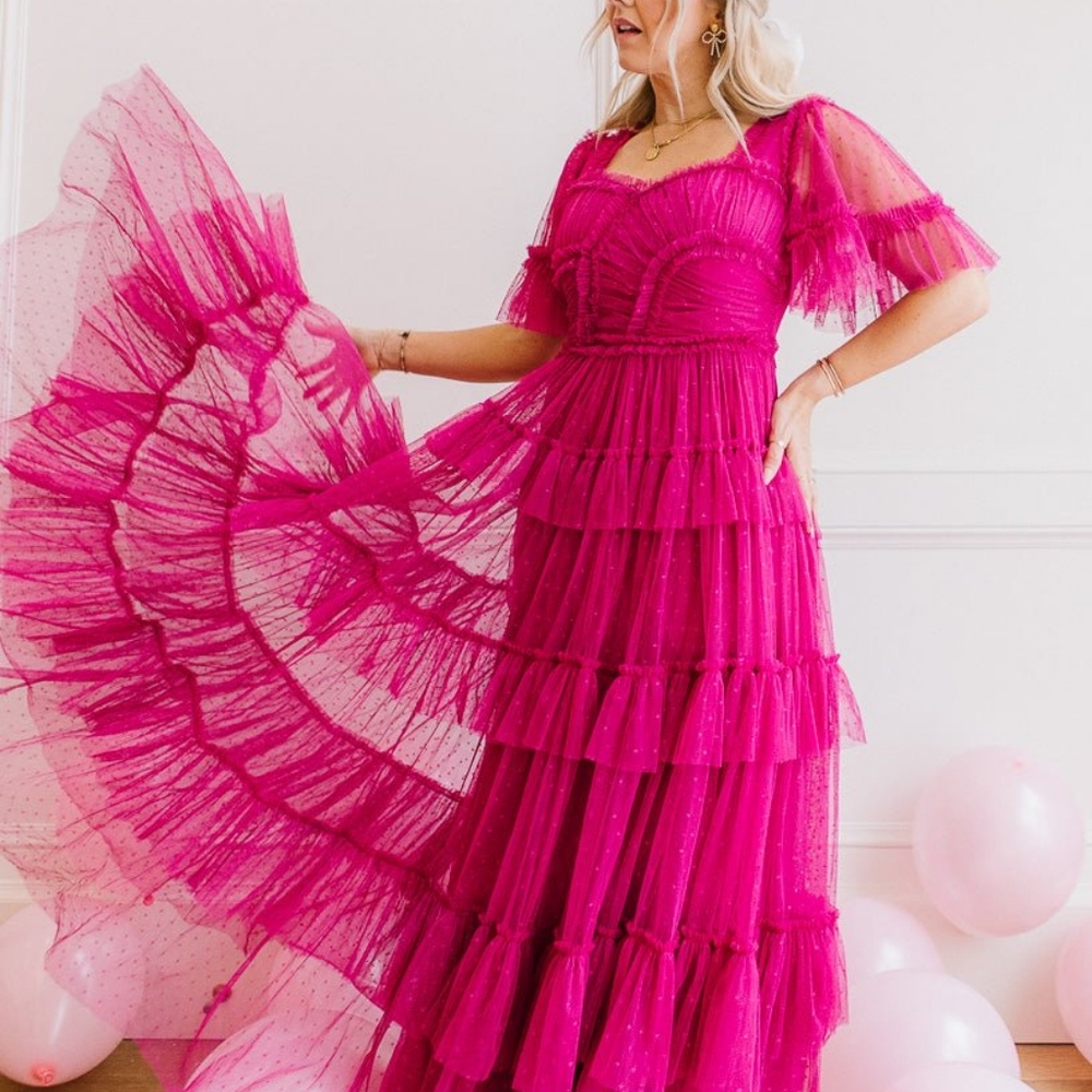 Whimsical Dress with Sweetheart Neck in Fuchsia